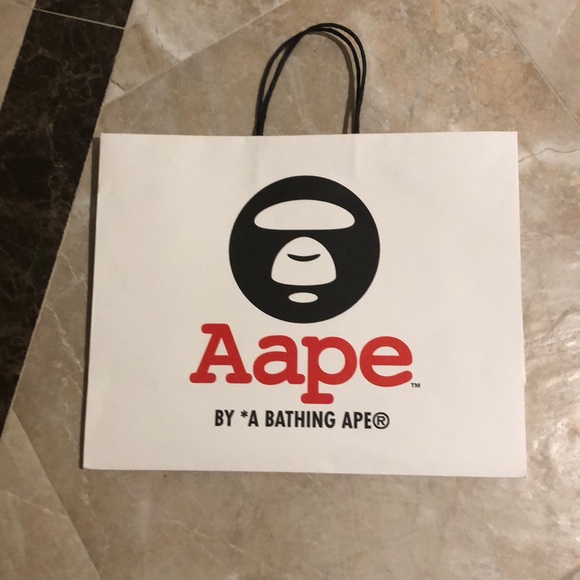 Supreme / Bape bags for sale with receipt - Picture 2 of 4